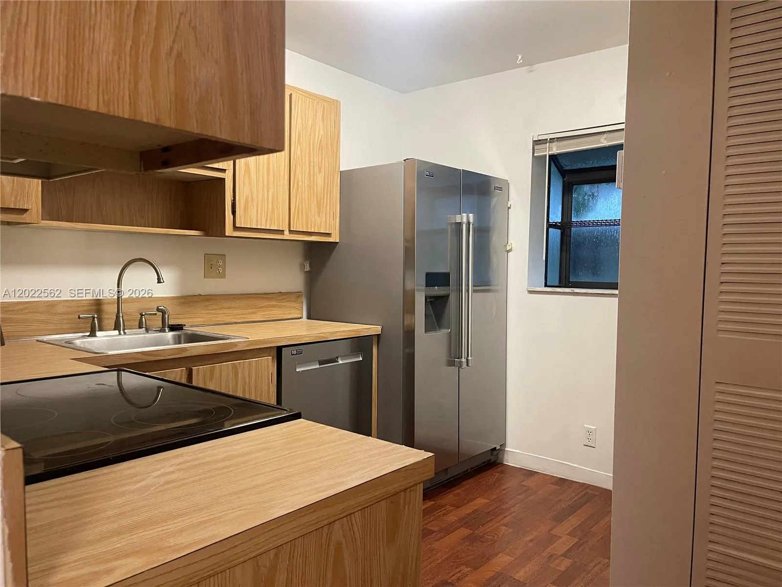 303 Gardens Dr # 206, Pompano Beach FL 33069
