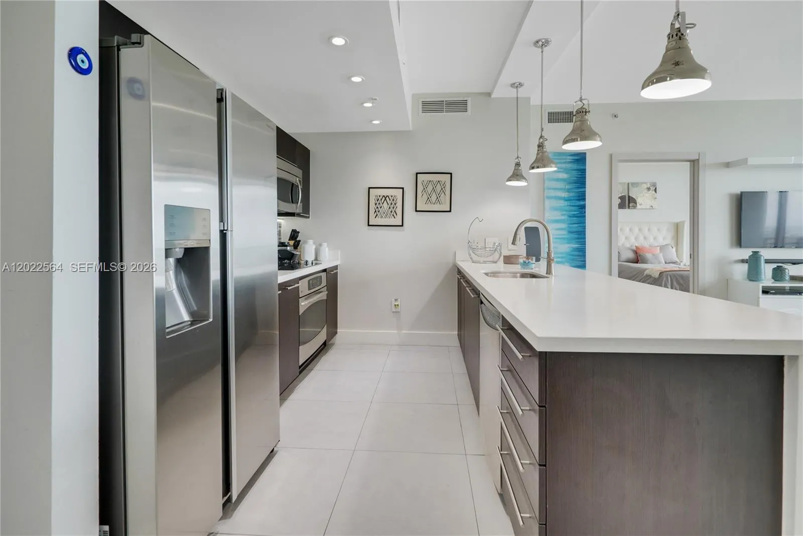 90 SW 3rd St # 4308, Miami FL 33130