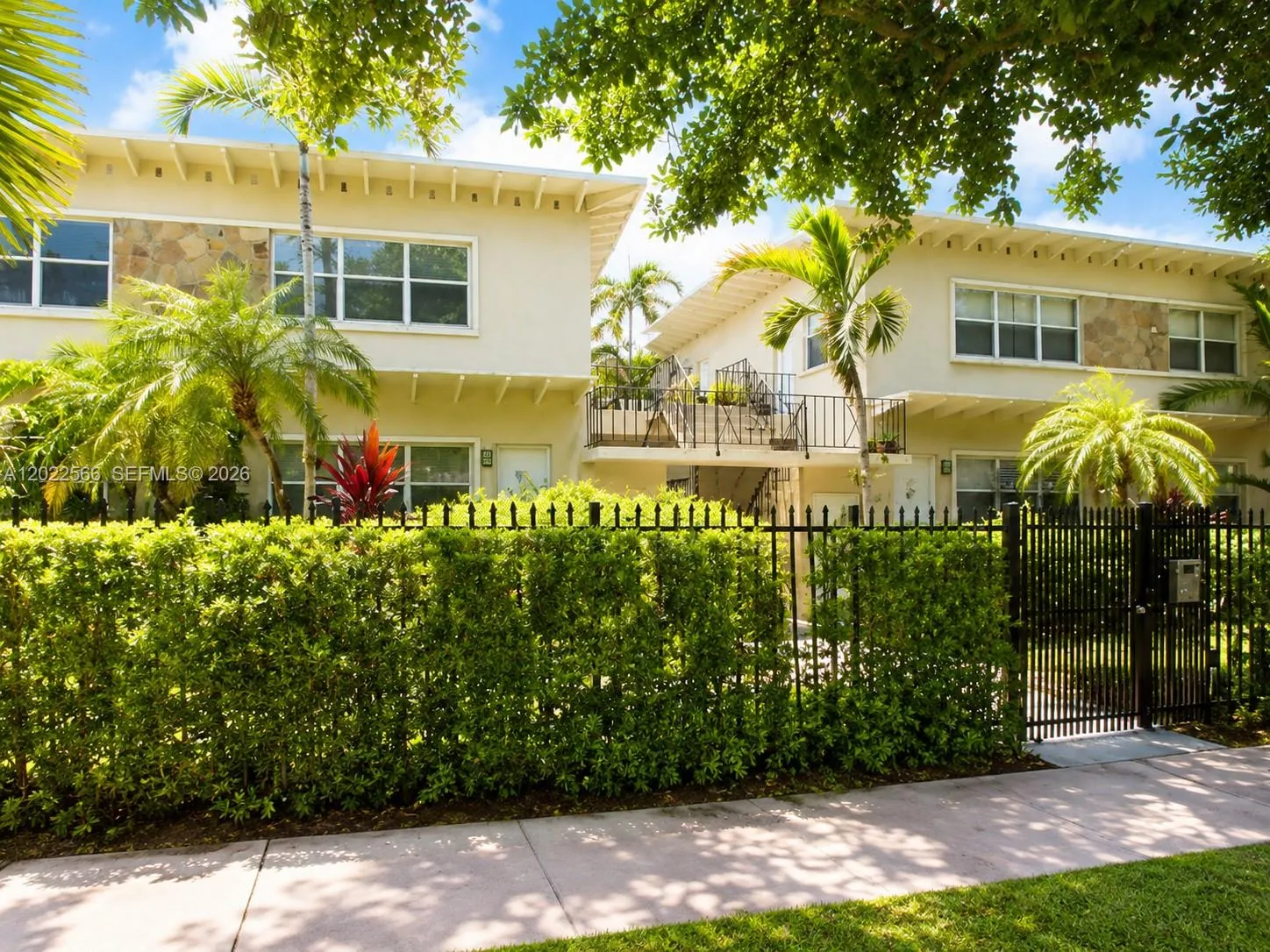 1 bedroom 1 bath for sale at 900 Meridian Ave # 104, Miami Beach FL 33139