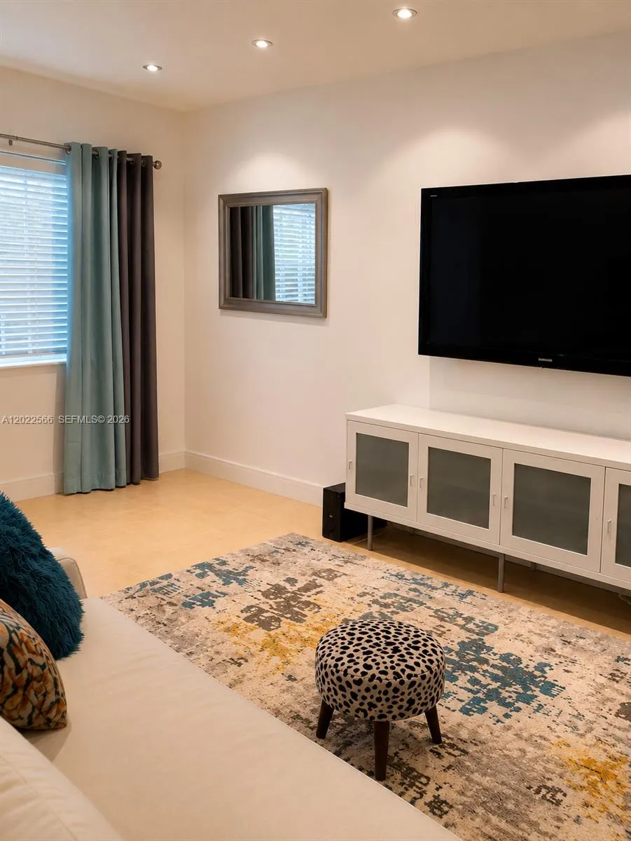 900 Meridian Ave # 104, Miami Beach FL 33139