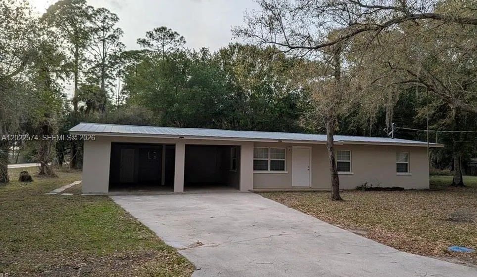 4 bedroom 2 bath for sale at 660 S MISSOURI ST, La Belle FL 33935