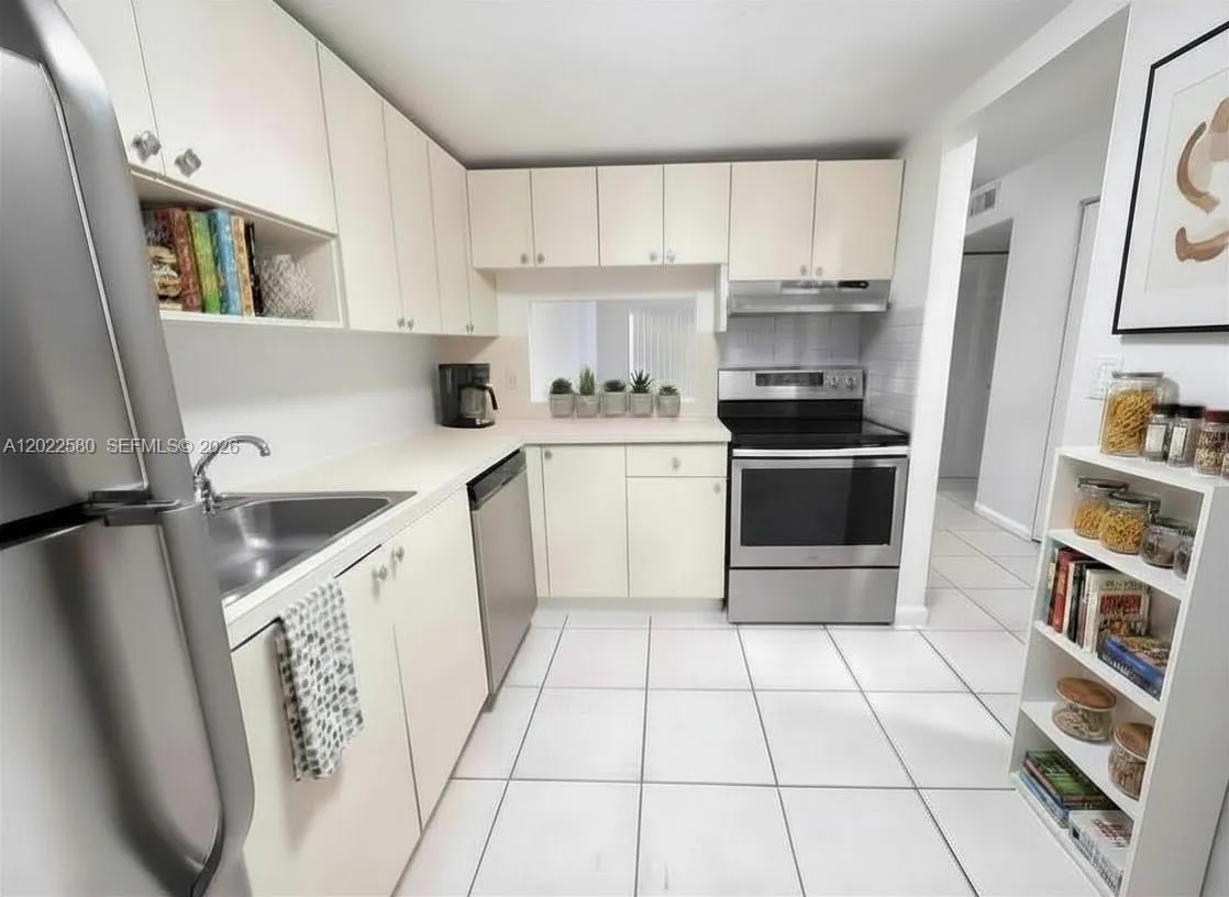 9970 SW 88th St # 9, Miami FL 33176