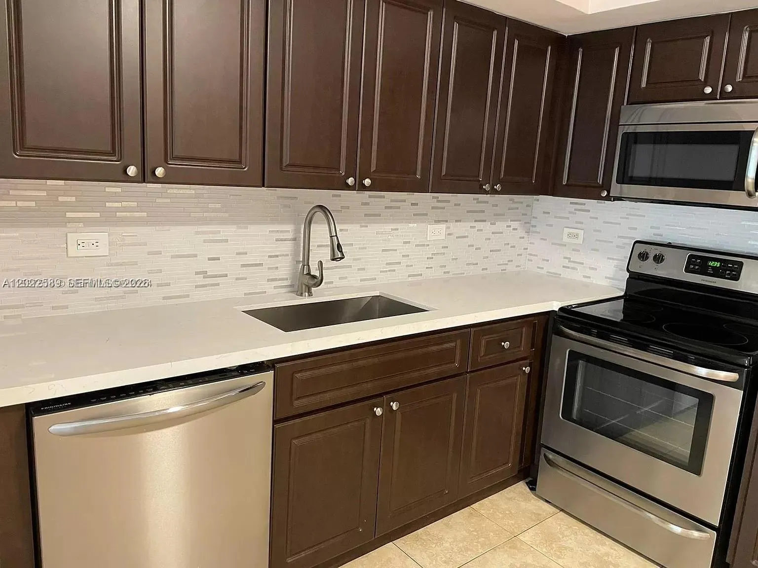 3690 N 56th Ave # 916, Hollywood FL 33021
