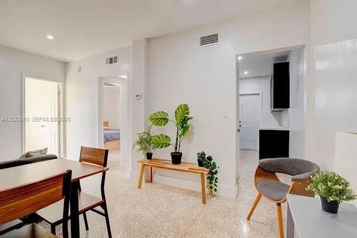 224 NE 111th St, Miami FL 33161