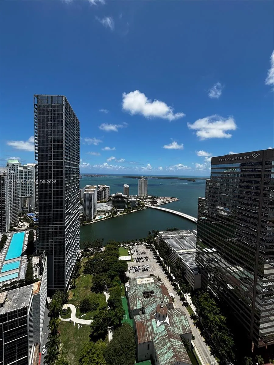 500 Brickell Ave # 4102, Miami FL 33131