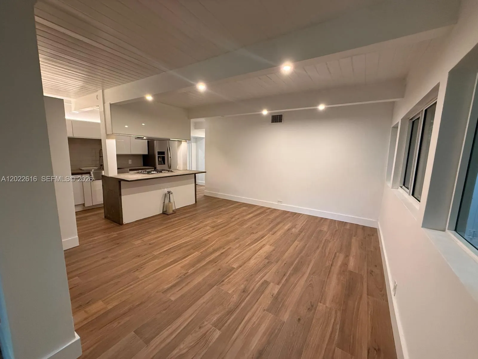 6851 SW 77th Ter, South Miami FL 33143