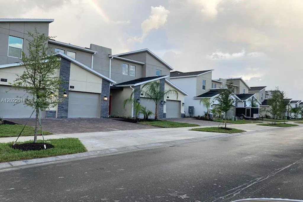 1171 CHALLENGE DR # 1171, Davenport FL 33896