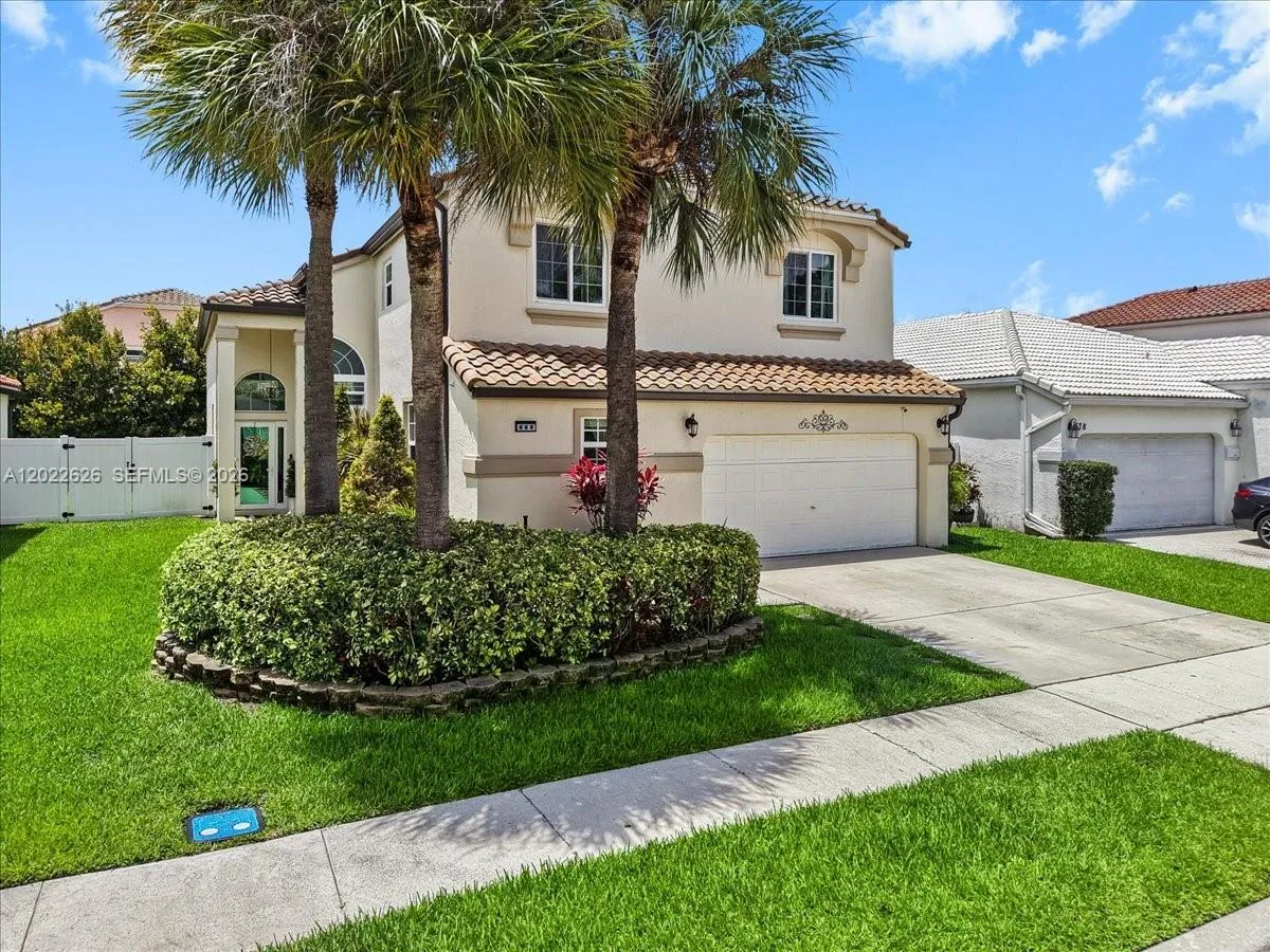 5 bedroom 3 bath for sale at 668 NW 155th Ter, Pembroke Pines FL 33028