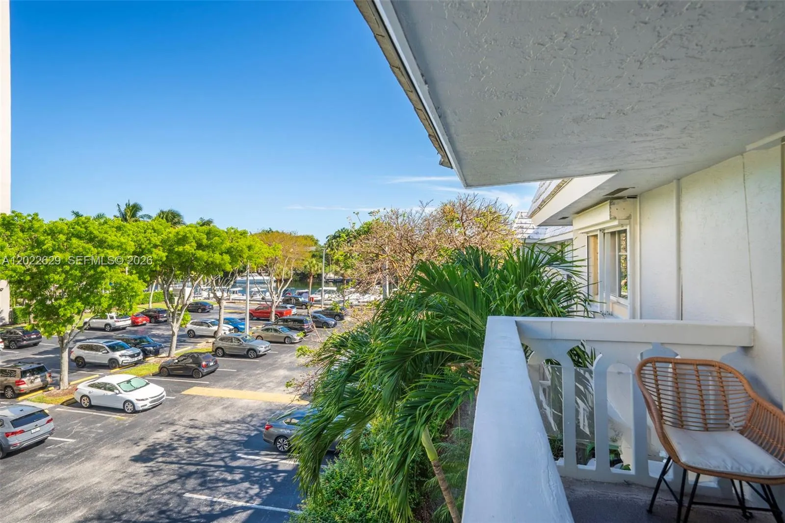 100 Edgewater Dr # 329, Coral Gables FL 33133