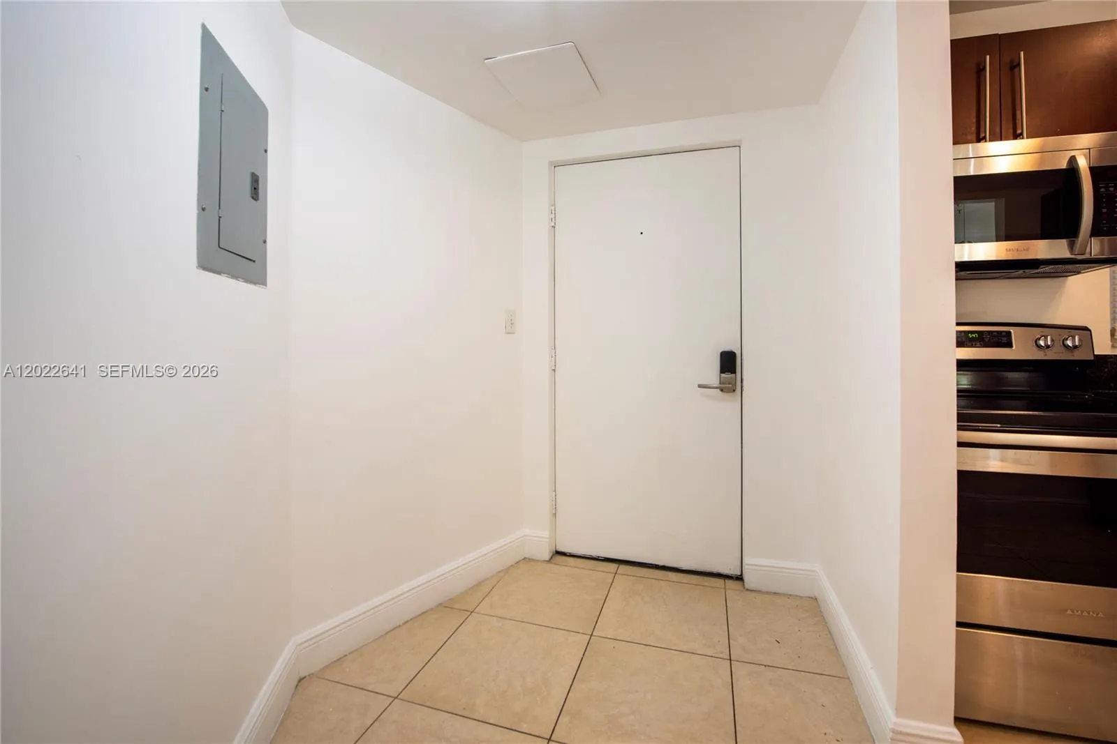 4147 Stirling Rd # 105, Dania Beach FL 33314