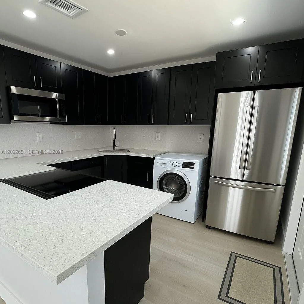 2608 NW 3rd St, Pompano Beach FL 33069