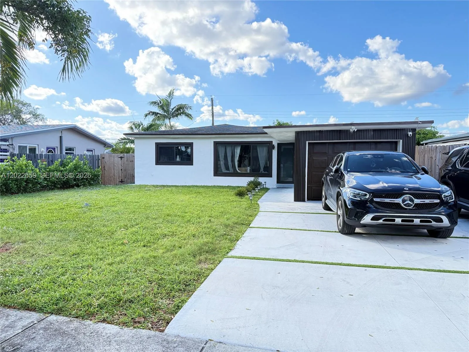 3 bedroom 2 bath for sale at 1825 SW 43rd Ave, Fort Lauderdale FL 33317