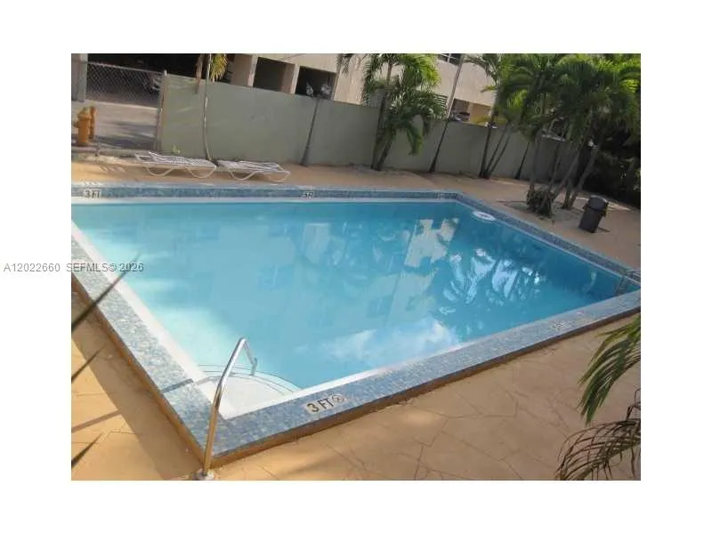 399 NW 72nd Ave # 211, Miami FL 33126
