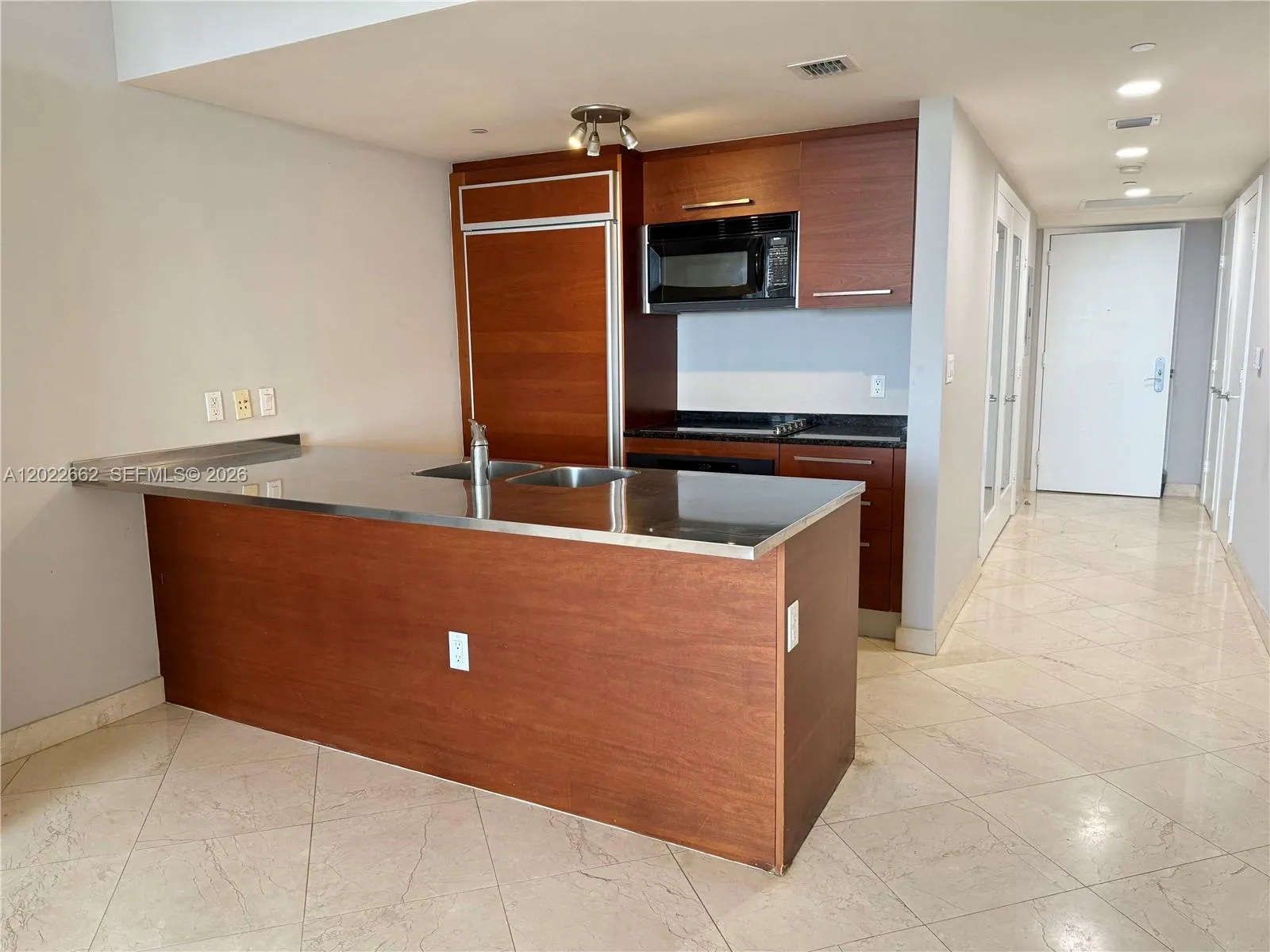 1850 S OCEAN DR # 4009, Hallandale Beach FL 33009