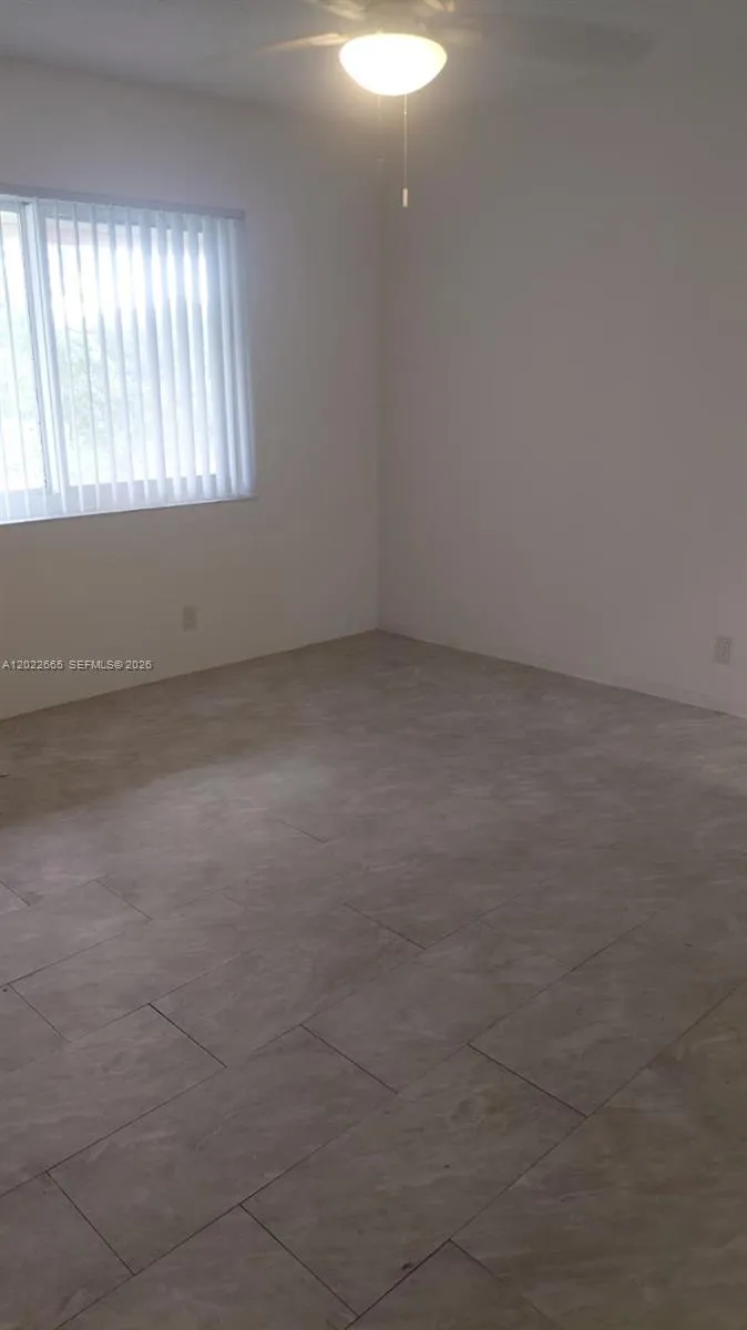 5420 NW 11th St # 307, Plantation FL 33313