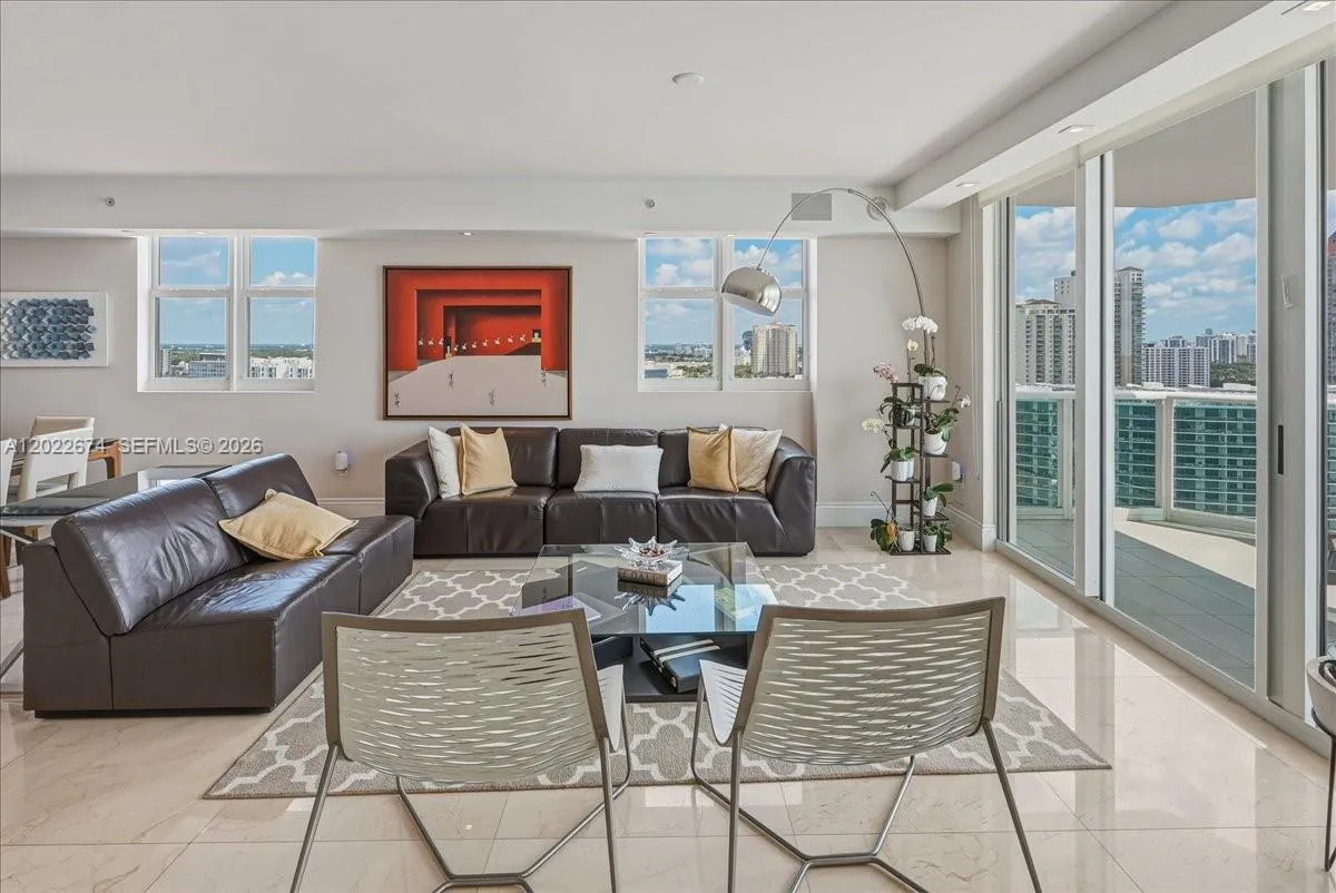 3301 NE 183rd St # 2101, Aventura FL 33160