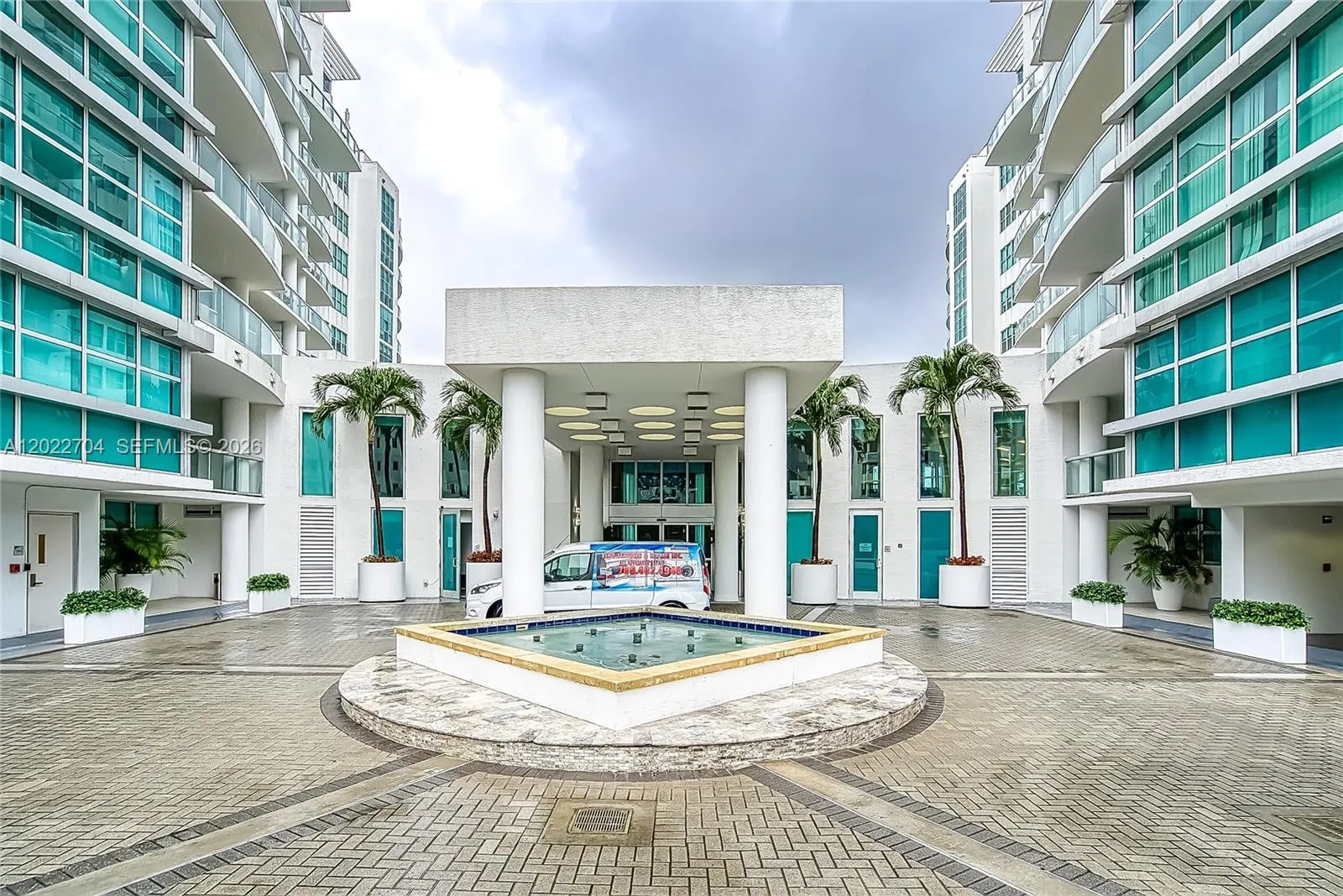 3131 NE 188th St # 1104, Aventura FL 33180