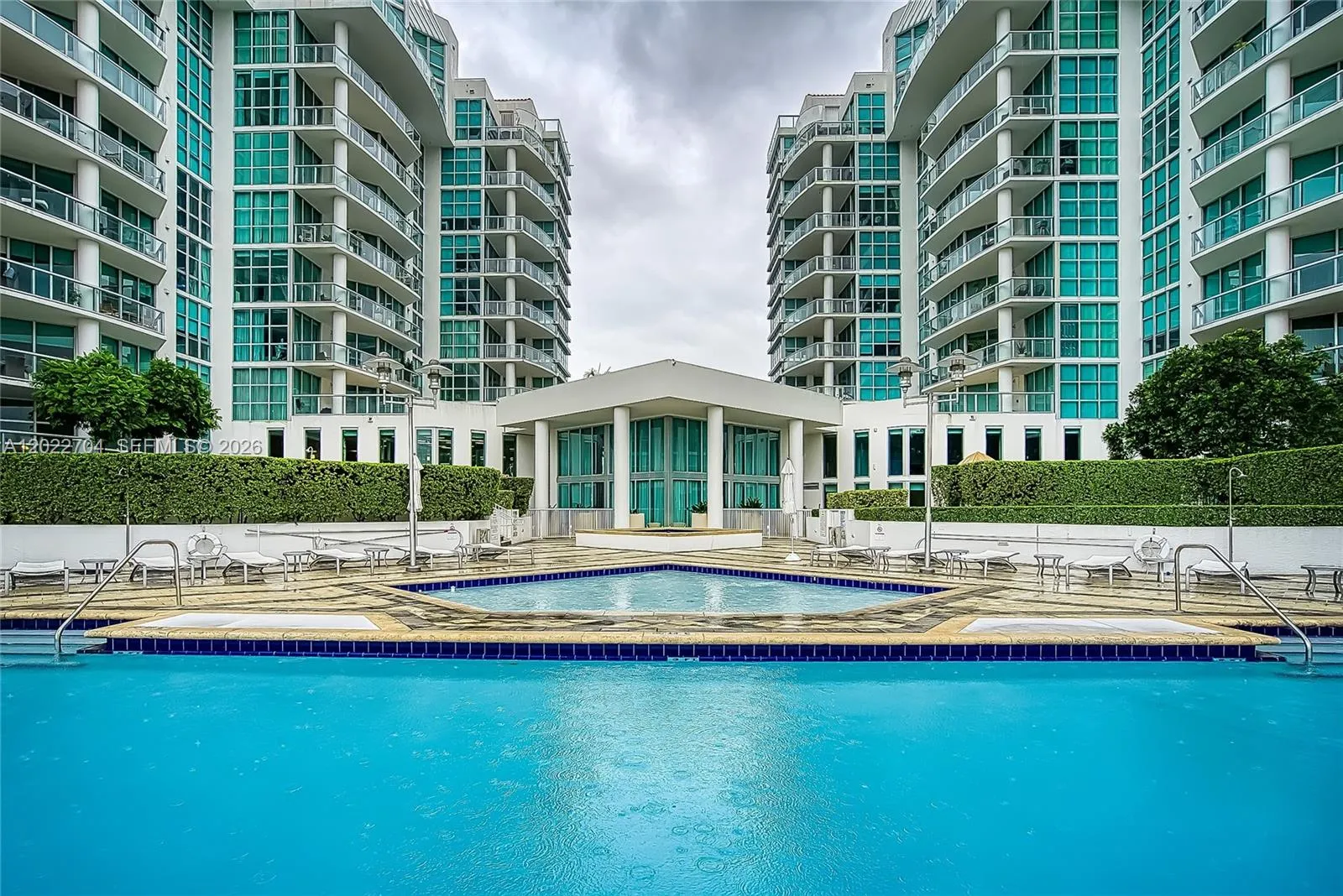 3131 NE 188th St # 1104, Aventura FL 33180