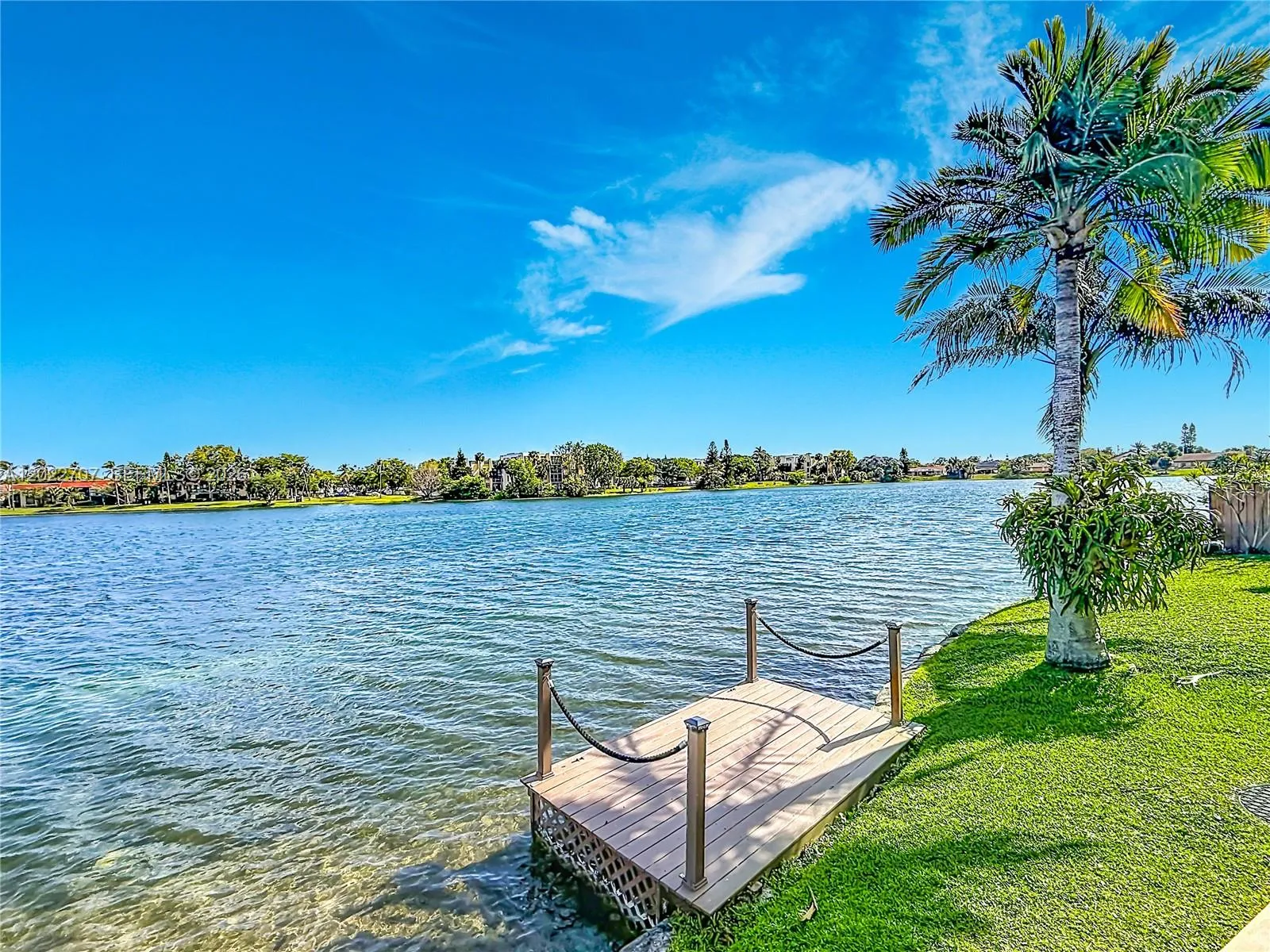 781 NE 195th St, Miami FL 33179