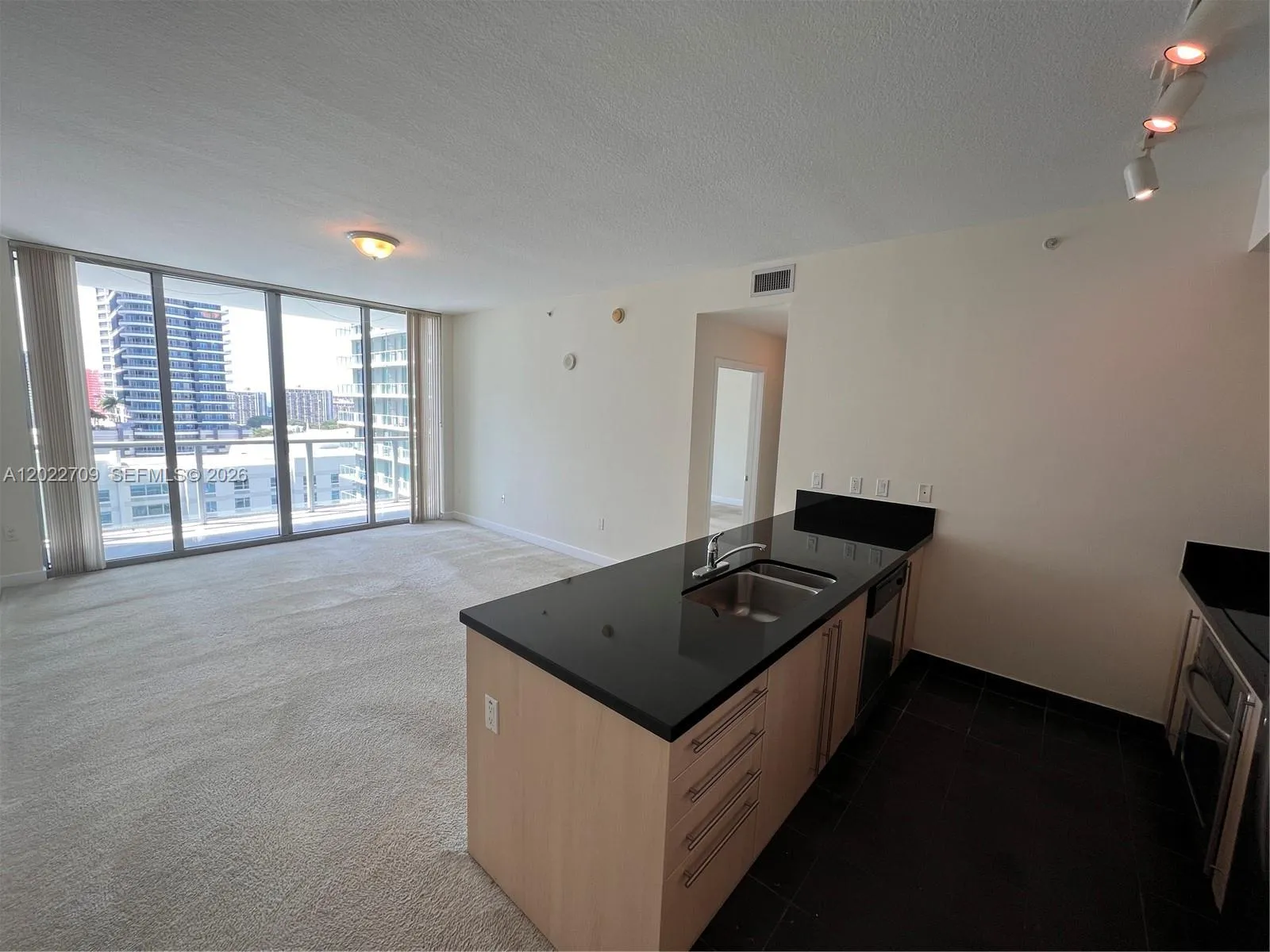 1111 SW 1st Ave # 2118, Miami FL 33130