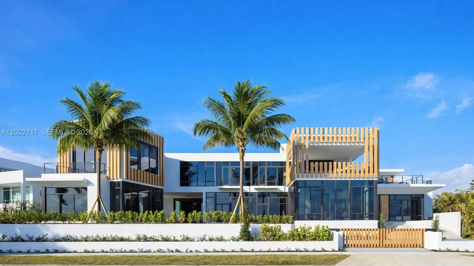 7 bedroom 9 bath for sale at 6315 S Flagler Dr, West Palm Beach FL 33405