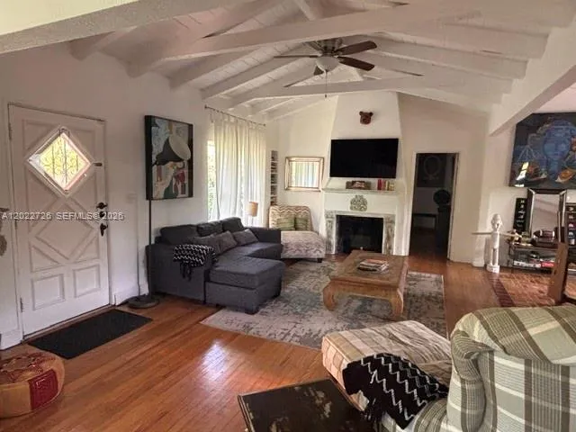 8228 NE 8th Ct, Miami FL 33138