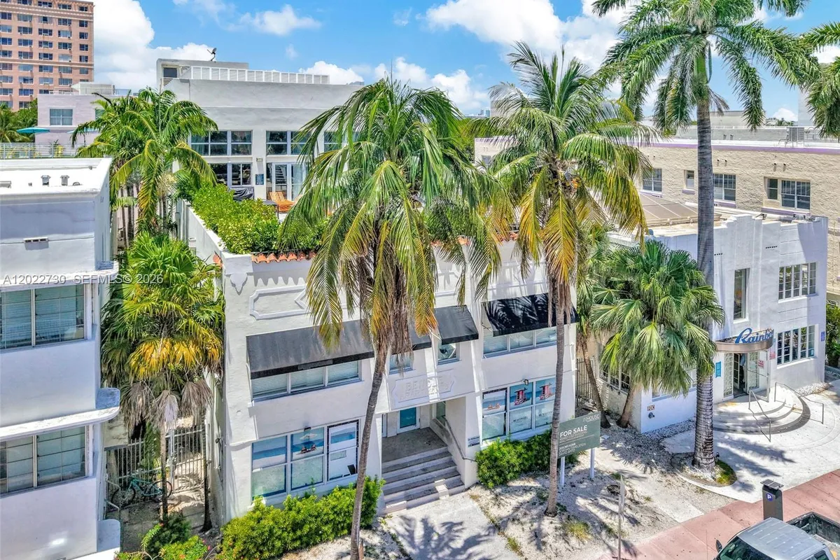 826 Collins Ave, Miami Beach FL 33139