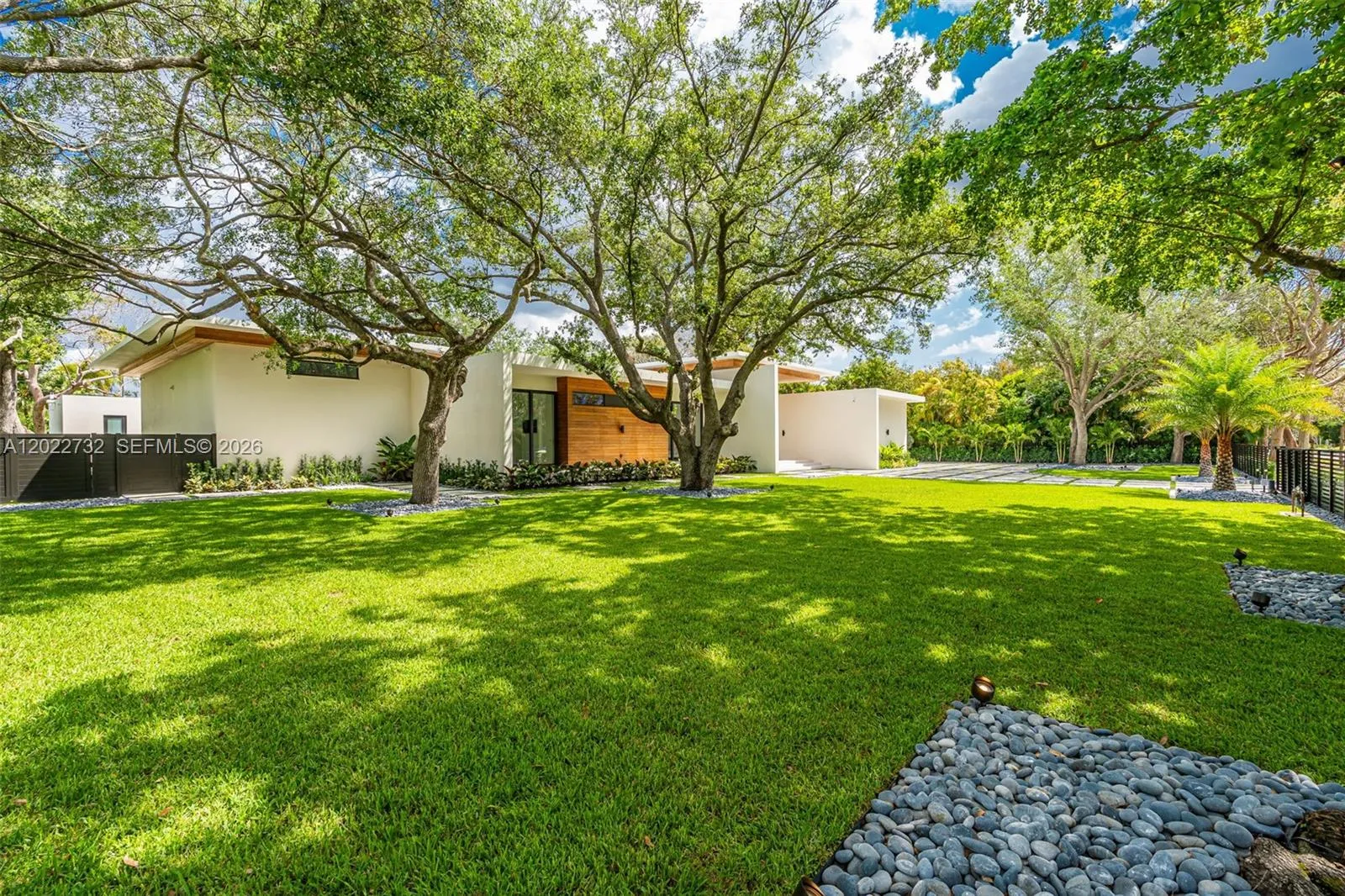7825 SW 128th St, Pinecrest FL 33156