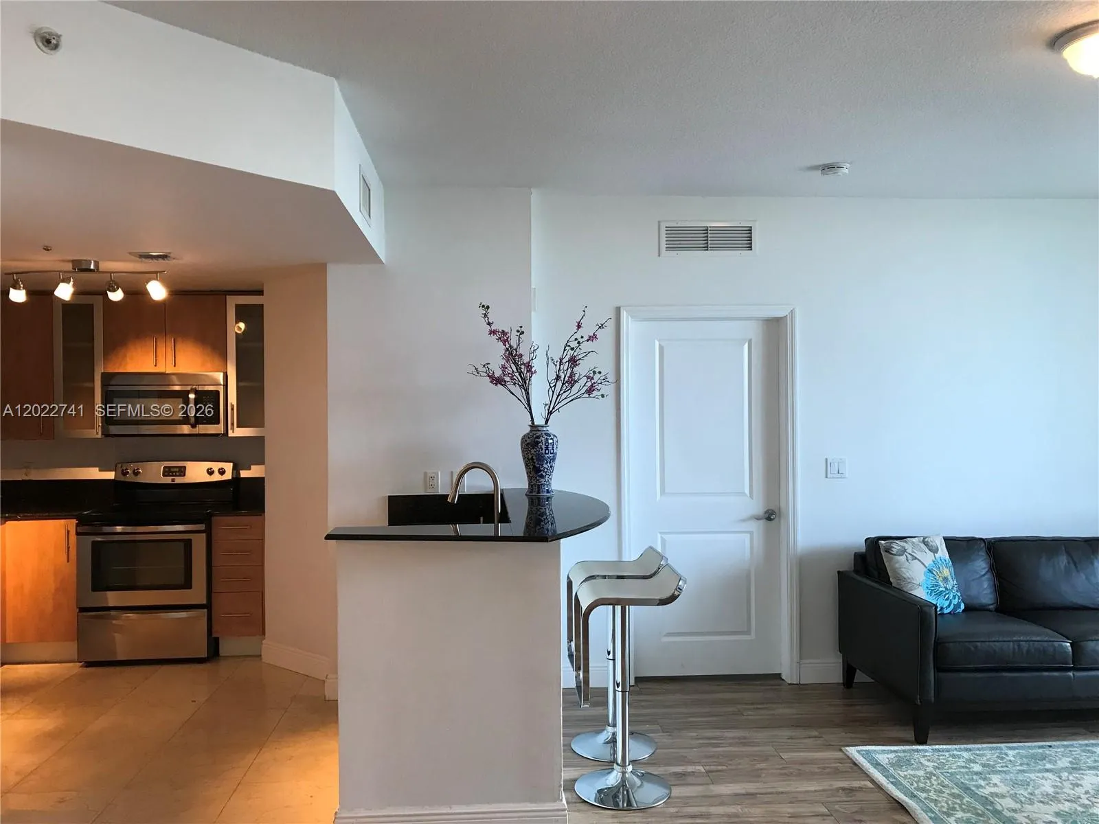 7900 Harbor Island Dr # 523, North Bay Village FL 33141