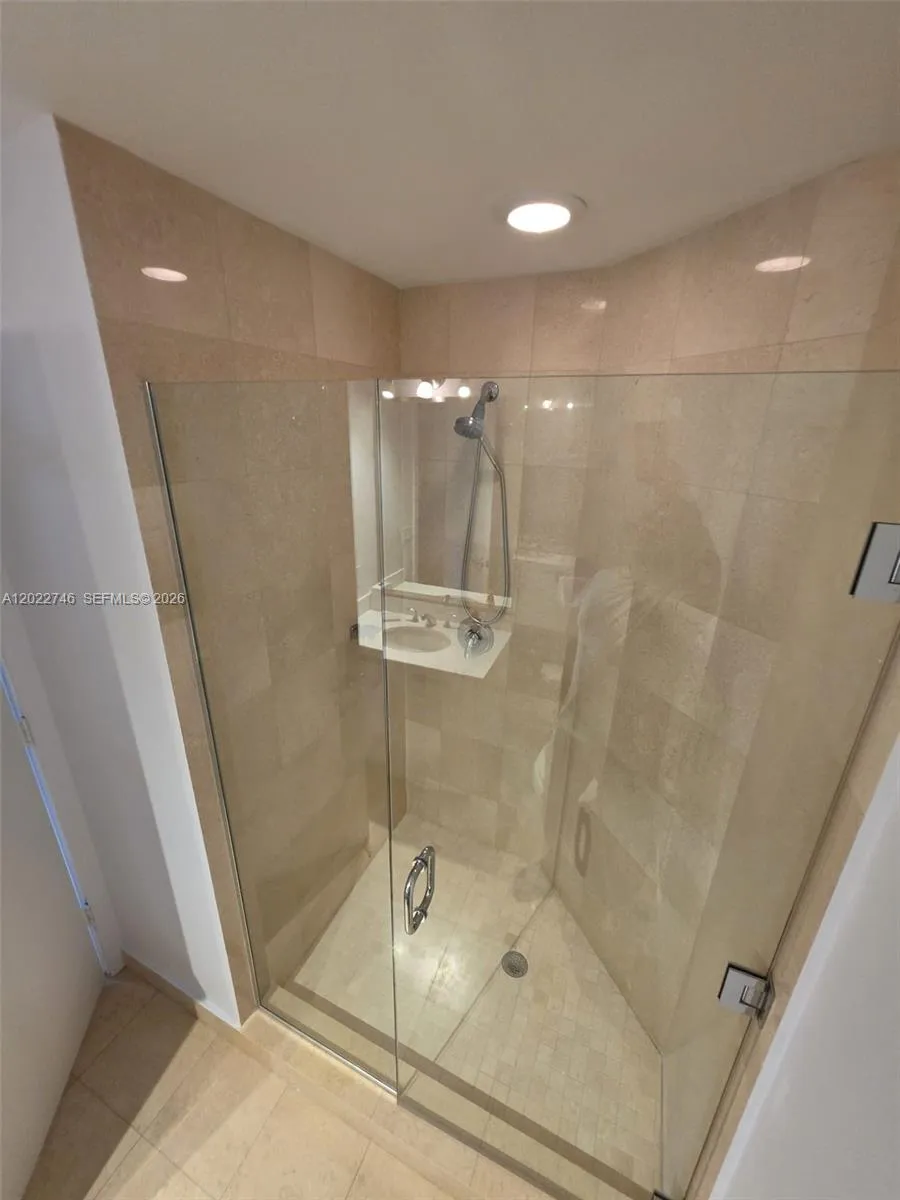 1060 Brickell Ave # 2201, Miami FL 33131