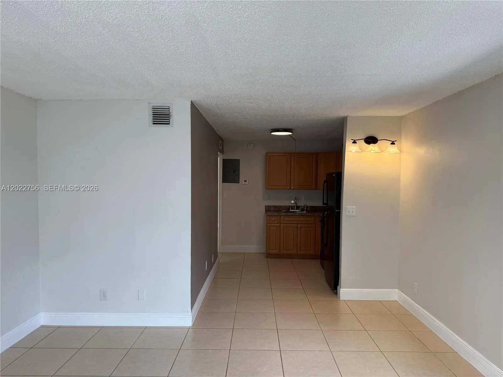 715 NE 2nd Ave # 101, Fort Lauderdale FL 33304