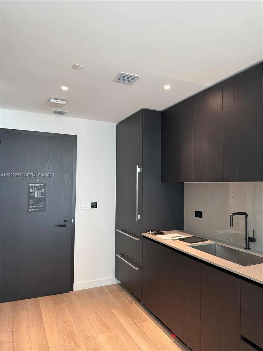 20 NE 11th ST # 3506, Miami FL 331