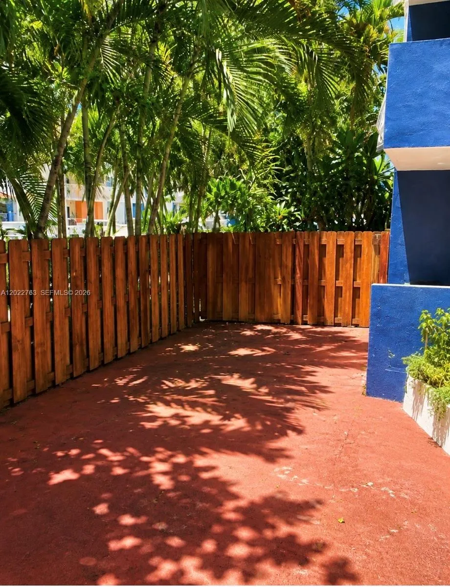 4301 NW South Tamiami Canal Dr # 101, Miami FL 33126