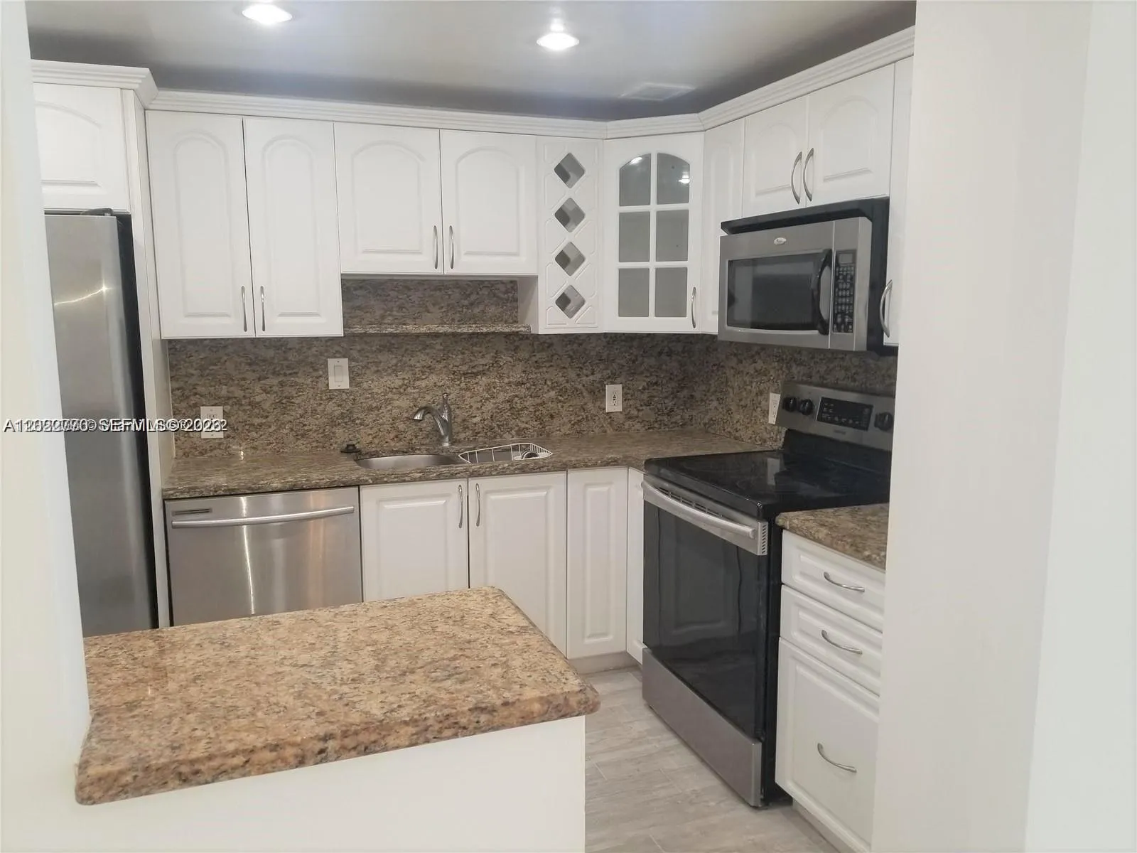 100 Bayview Dr # 208, Sunny Isles Beach FL 33160