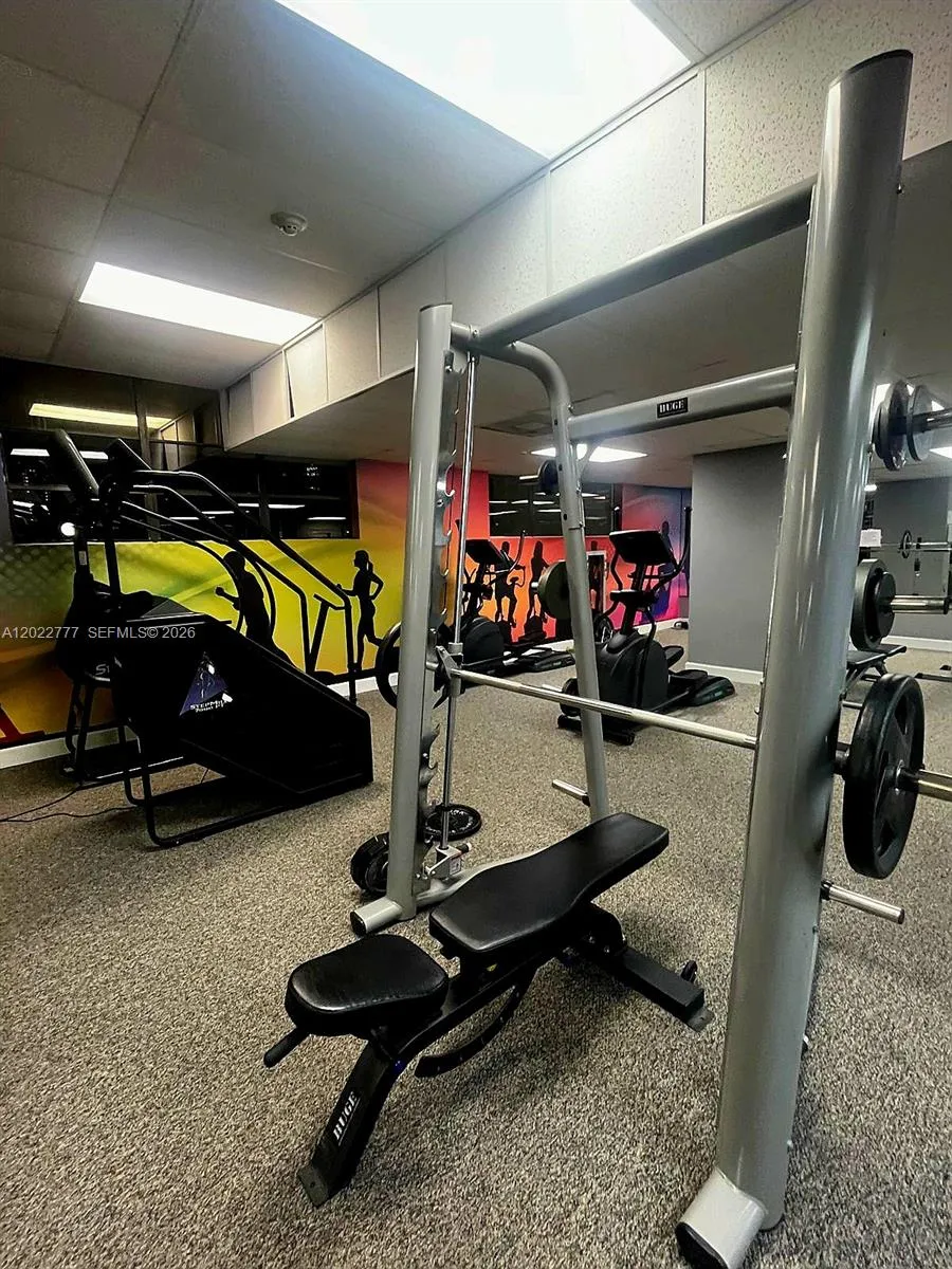 200 Leslie Dr # 324, Hallandale Beach FL 33009