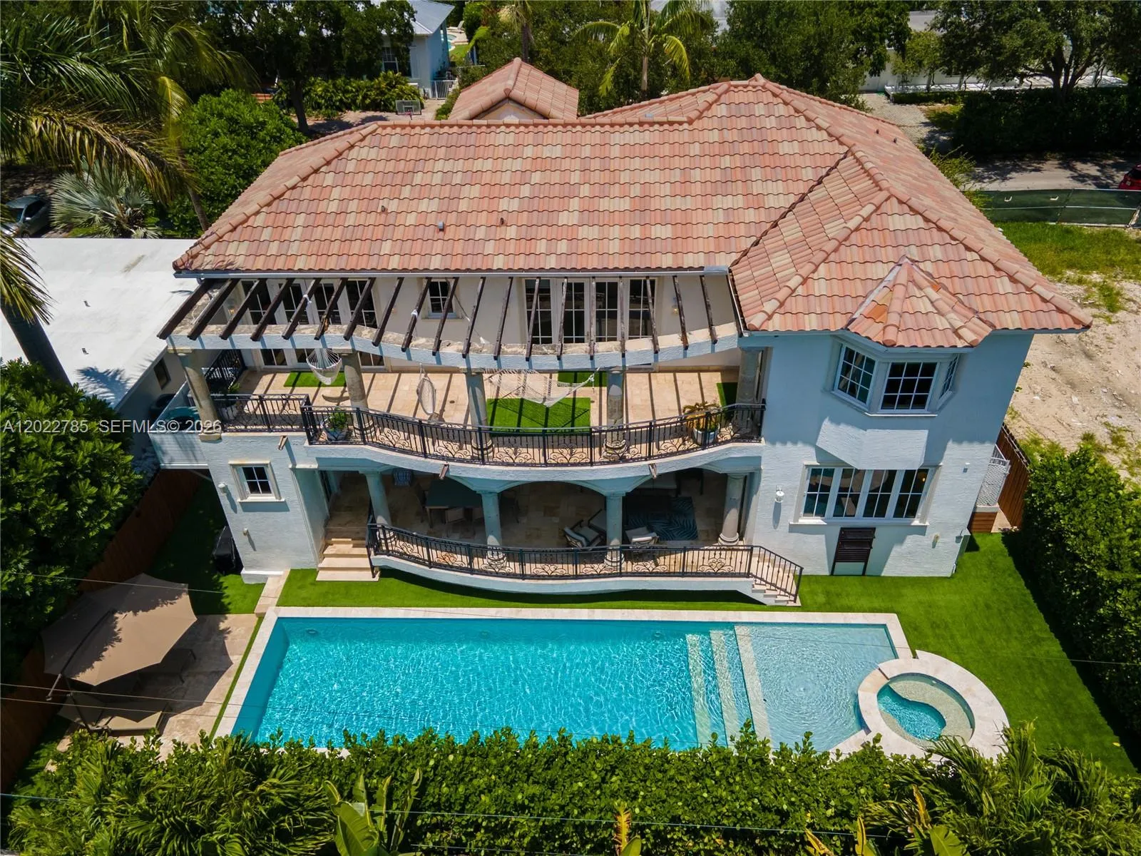 350 Redwood Ln, Key Biscayne FL 33149
