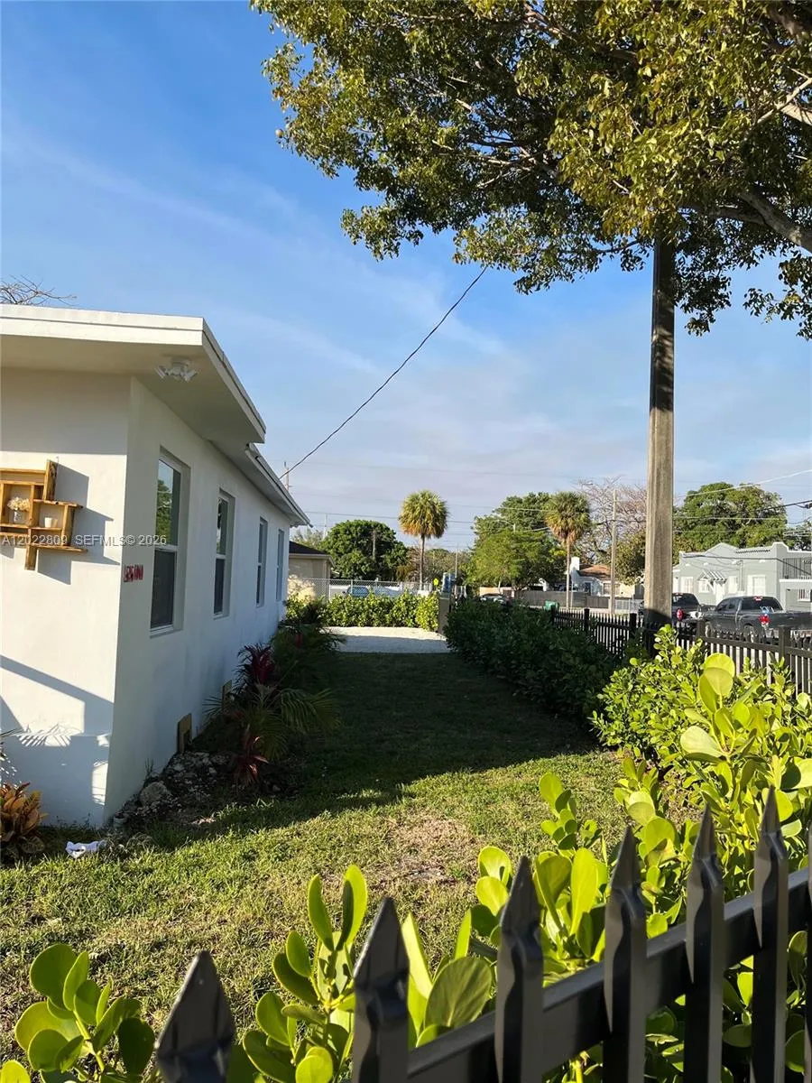 5500 NW 14th Ave, Miami FL 33142