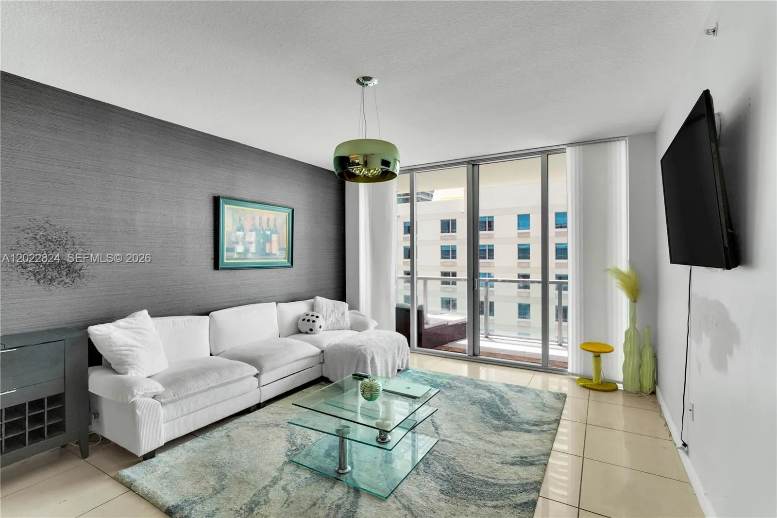 79 SW 12th St # 1605, Miami FL 33130