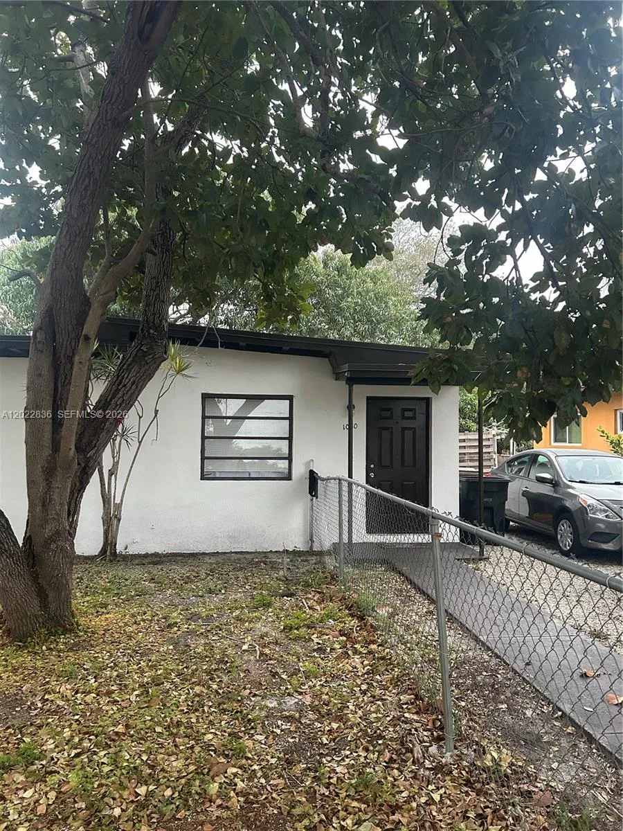 1080 NW 121st St, North Miami FL 33168