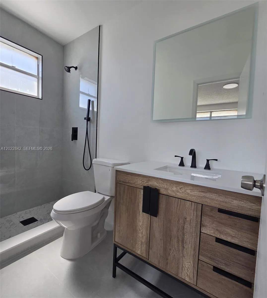1104 W 44th St # 87, Hialeah FL 33012