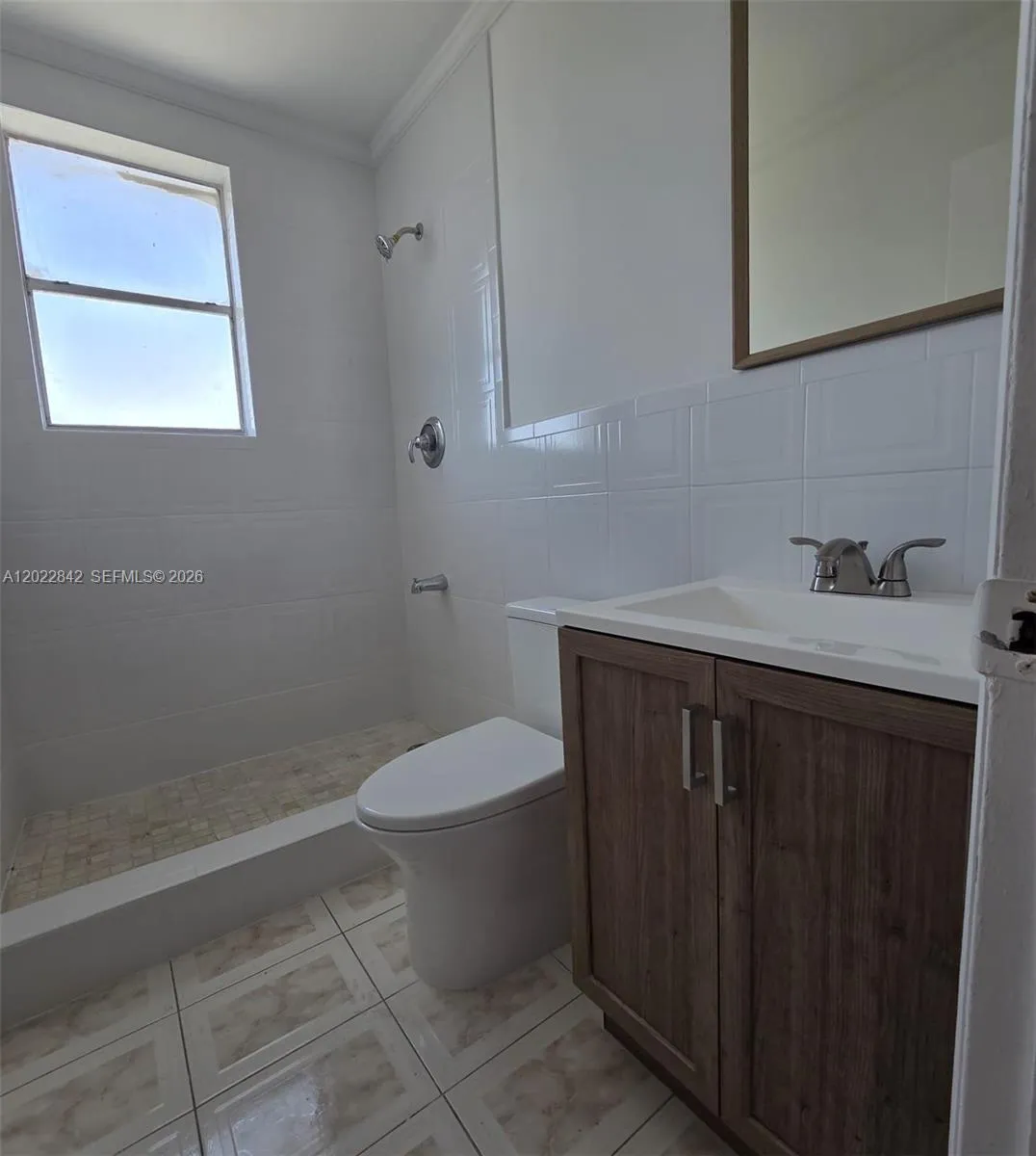 1104 W 44th St # 87, Hialeah FL 33012