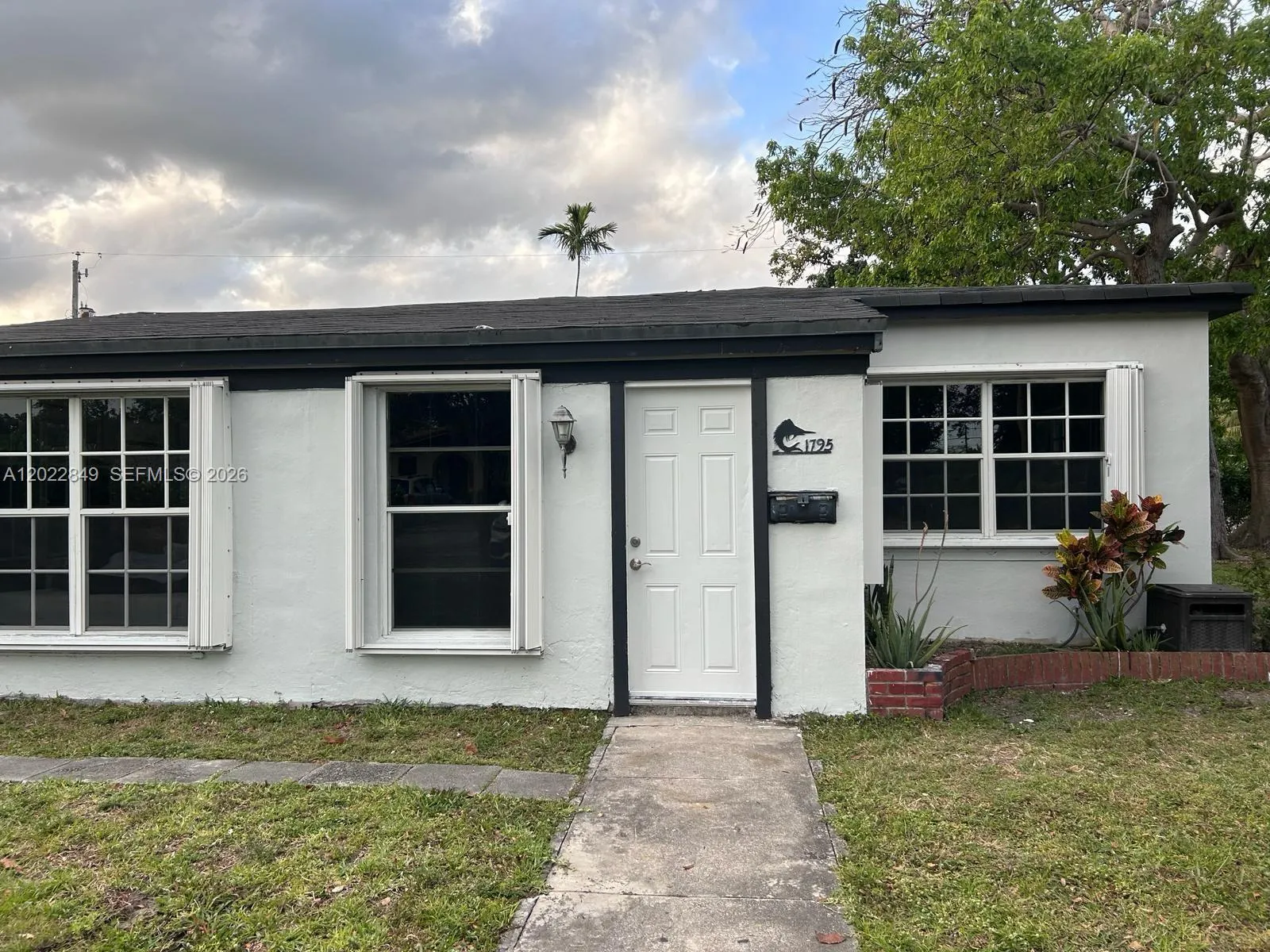 1795 NE 175th St # 1795, North Miami Beach FL 33162