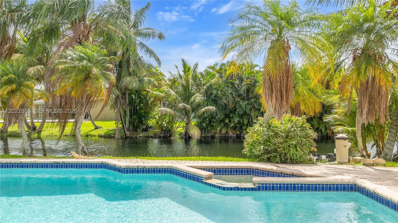 321 NW 96th Ave, Pembroke Pines FL 33024