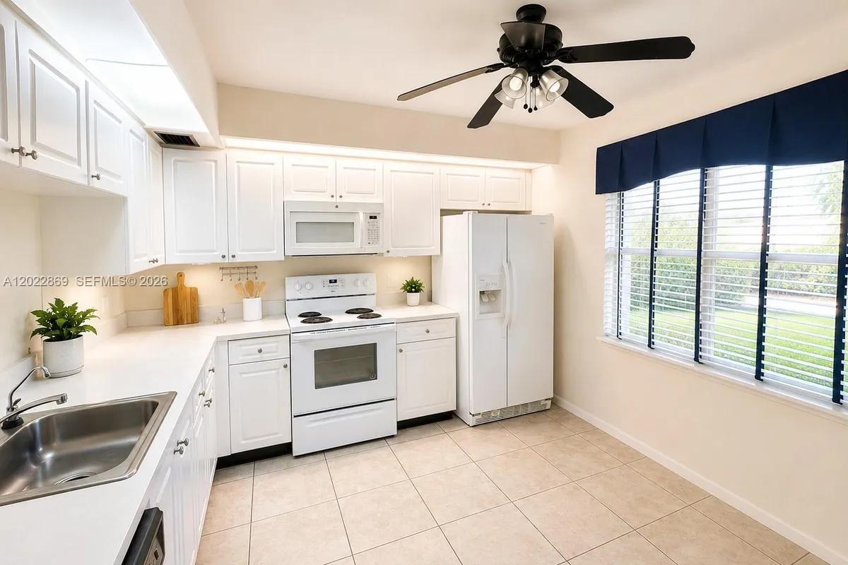 1200 SW 125th Ave # 208L, Pembroke Pines FL 33027
