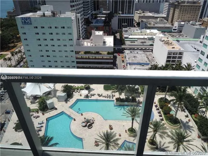244 Biscayne Blvd # 1805, Miami FL 33132