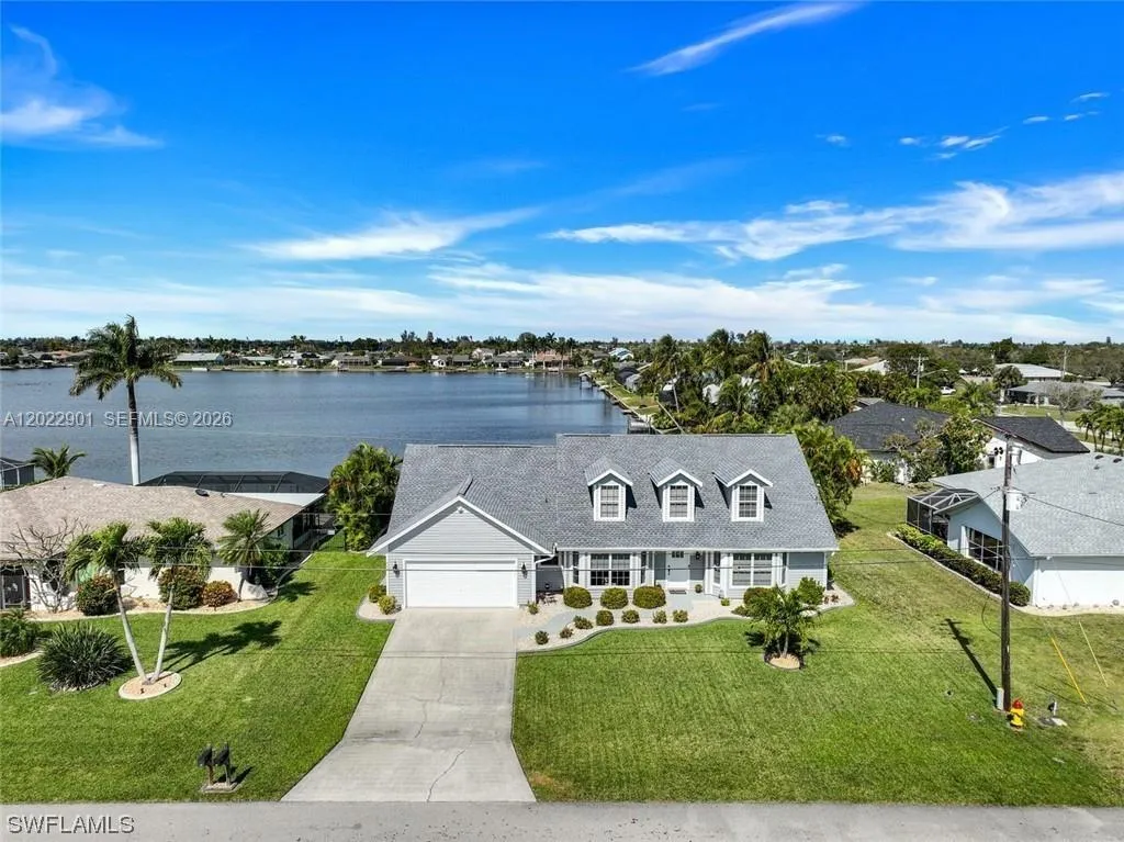 407 SW 37 St, Cape Coral FL 33914