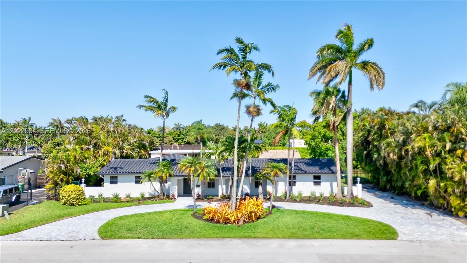 4 bedroom 3 bath for sale at 14675 SW 78th Ave, Palmetto Bay FL 33158