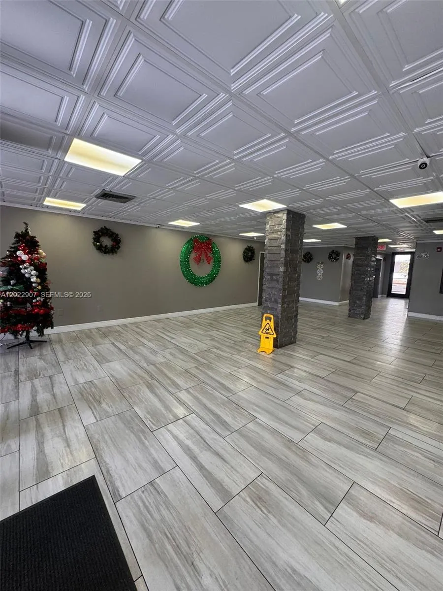 15600 NW 7th Ave # 507, Miami FL 33169