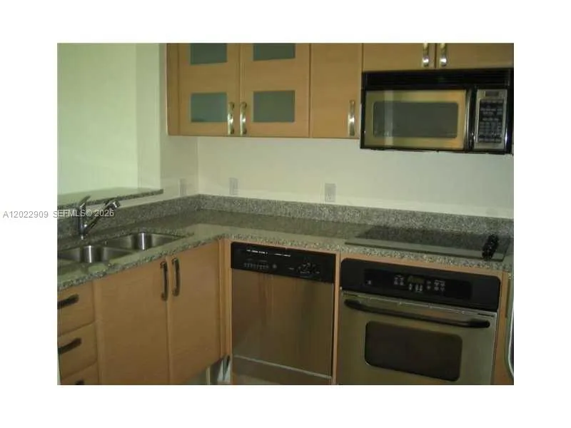 2101 BRICKELL # 410, Miami FL 33131