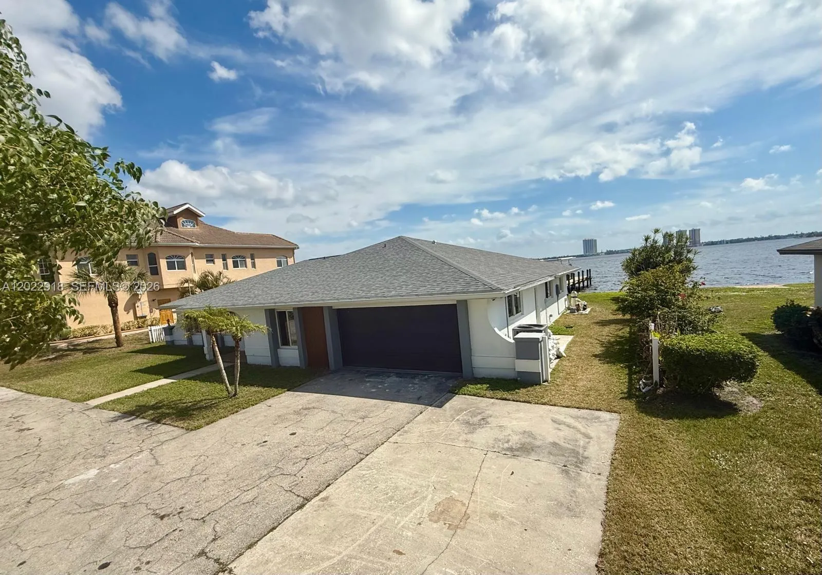 111 E NORTH SHORE AVE, Other City - In The State Of Florida FL 33917